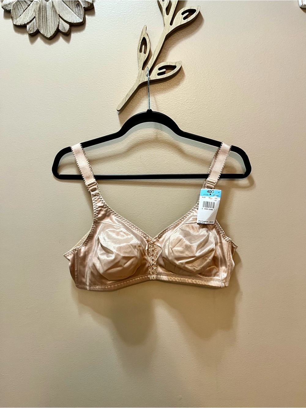 NWT Bali Flexible Support Wire-Free Beige Bra Size 40C